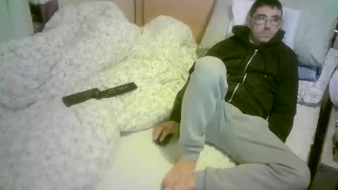 Snapshot of romson998181 chatting on November 2025 10:42:02 PM romson998181 online show from November 2025 10:42:02 PM