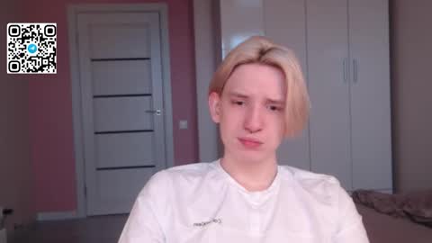 Snapshot of ron_vilss chatting on February 2026 04:30:01 AM Ron online show from February 2026 04:30:01 AM