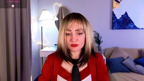 Snapshot of rones_meee chatting on March 2026 08:30:01 AM Olivia online show from March 2026 08:30:01 AM