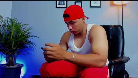 RonnieCanford online show from February 2026 07:25:02 PM