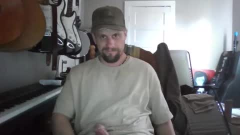 ronniejohnston13 online show from April 2026 09:40:02 PM