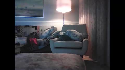 ronvlv online show from April 2026 02:00:01 AM