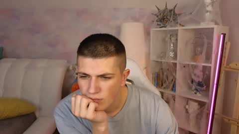 Snapshot of rony_winston chatting on December 2024 01:38:02 PM Rony online show from December 2024 01:38:02 PM