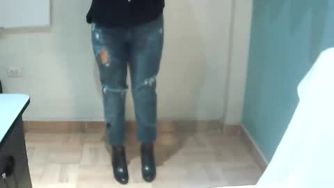 Snapshot of rosabells chatting on February 2026 10:21:01 PM Rosa online show from February 2026 10:21:01 PM