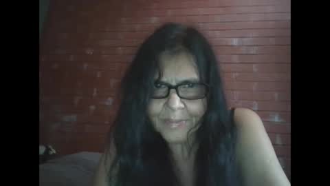 rosalatinas online show from May 2026 06:57:02 PM
