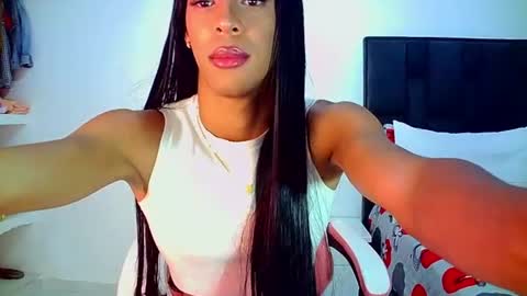 Snapshot of rosalindasexy chatting on June 2026 08:42:02 AM Rosalinda online show from June 2026 08:42:02 AM