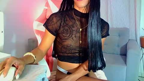 Snapshot of rosalindasexy chatting on July 2026 07:15:02 AM Rosalinda online show from July 2026 07:15:02 AM