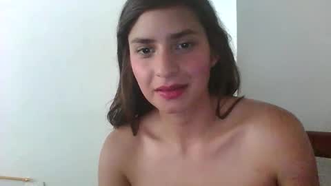 rosasvioletas online show from December 2025 08:27:02 PM