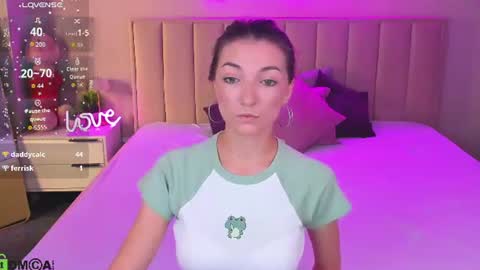 Kimberlly online show from July 2026 11:34:02 PM