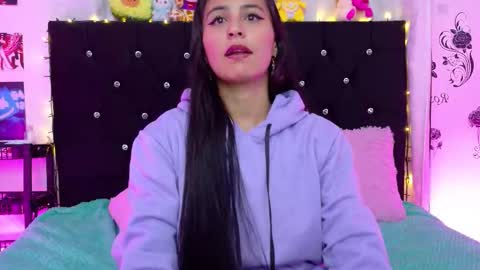 Rose online show from November 2025 04:34:01 AM