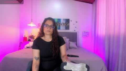 Rose  online show from April 2026 01:58:02 PM