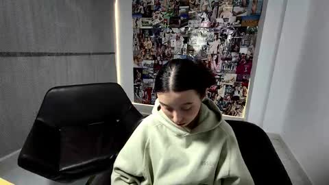 Rose Sins and Don Viktor online show from October 2025 12:38:01 AM