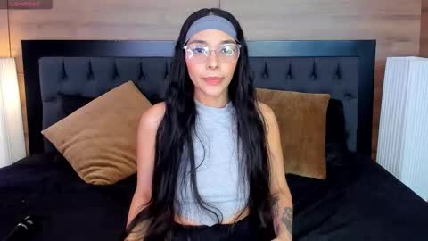 roseaurora online show from March 2026 11:49:01 AM