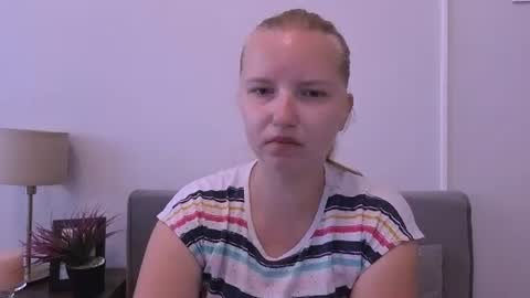 Snapshot of rosehypnotic chatting on June 2026 07:20:01 AM Rose online show from June 2026 07:20:01 AM