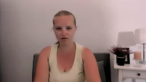 Snapshot of rosehypnotic chatting on July 2026 05:29:02 PM Rose online show from July 2026 05:29:02 PM