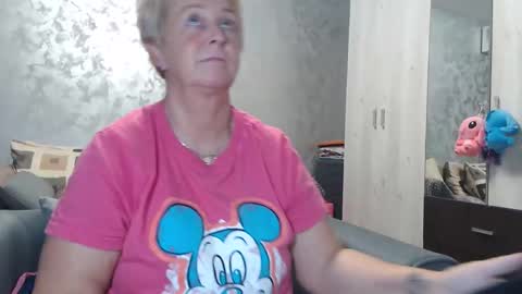 Lovepinklilly online show from October 2025 04:49:02 PM