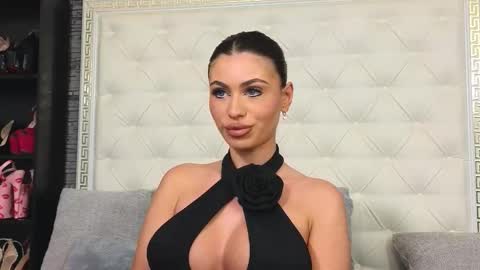 Gabriela online show from November 2025 07:30:02 AM