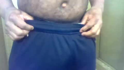 Snapshot of roshun69 chatting on February 2025 08:29:01 AM Roshun Haynes online show from February 2025 08:29:01 AM