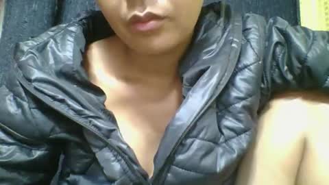 rosia685234 online show from March 2026 06:12:02 PM