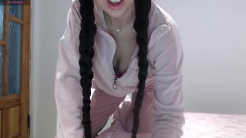 RosieHayes online show from March 2026 10:53:02 AM