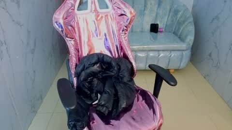 Rosse online show from April 2026 12:58:02 PM