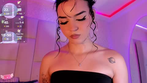 Snapshot of rosselfinoll chatting on December 2024 04:57:02 PM Rossel online show from December 2024 04:57:02 PM