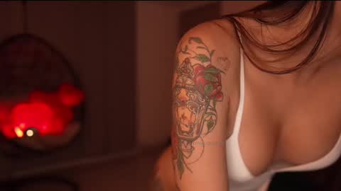 Snapshot of rosseyquiin chatting on February 2025 09:11:01 AM Rossey online show from February 2025 09:11:01 AM