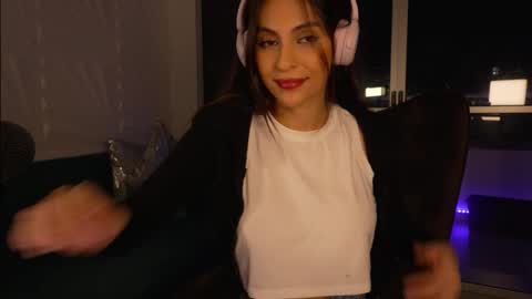 Snapshot of rosseyquiin chatting on October 2025 02:01:01 AM Rossey online show from October 2025 02:01:01 AM