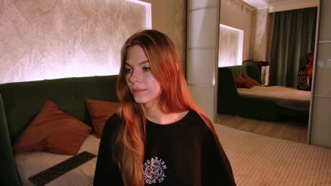 rosy_black_ online show from December 2024 08:11:01 AM