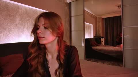 rosy_black_ online show from March 2025 06:21:02 PM