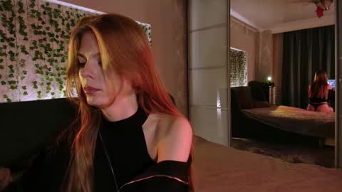 rosy_black_ online show from September 2025 07:35:01 PM