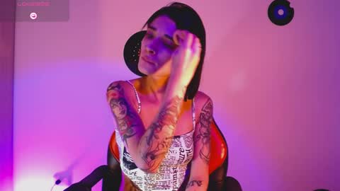 Snapshot of rot_wallace chatting on September 2025 12:12:02 AM rot_wallace online show from September 2025 12:12:02 AM