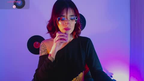 Snapshot of rot_wallace chatting on October 2025 10:54:02 PM rot_wallace online show from October 2025 10:54:02 PM