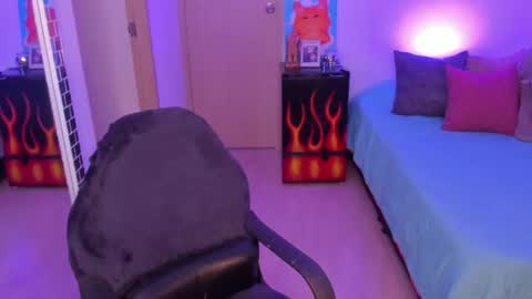 Snapshot of rot_wallace chatting on July 2026 01:18:02 AM rot_wallace online show from July 2026 01:18:02 AM