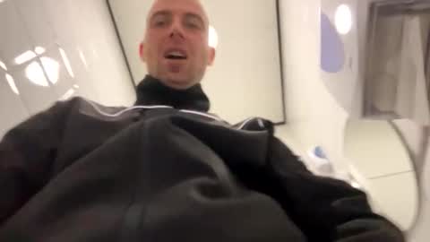 rotteei1 online show from October 2025 08:12:01 AM