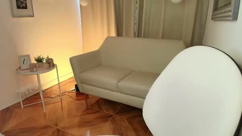 Rousee online show from March 2026 12:01:01 PM