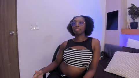 Snapshot of rouselux chatting on February 2026 08:20:02 PM rouselux online show from February 2026 08:20:02 PM