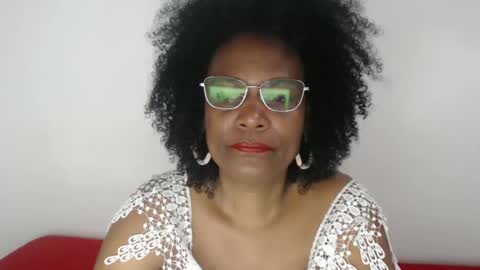 luxa online show from December 2024 12:11:02 PM