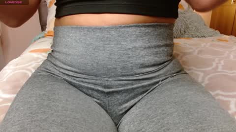 Rouss marie henao  online show from February 2025 06:32:01 AM