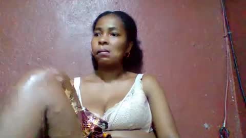 rovaelyah online show from November 2025 06:19:01 PM