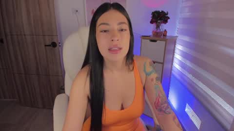 Snapshot of roxana_04_ chatting on June 2026 04:08:02 PM Rox online show from June 2026 04:08:02 PM