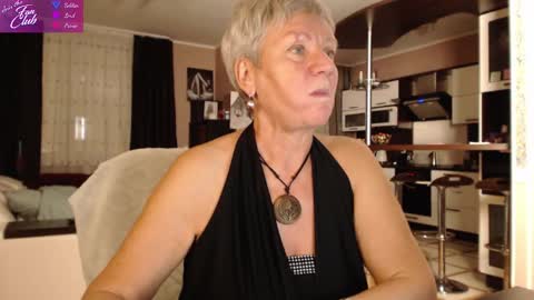 Roxana online show from December 2024 06:27:02 PM