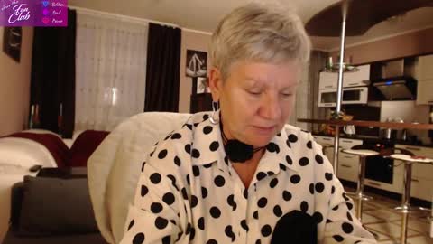 Roxana online show from December 2024 01:38:02 PM