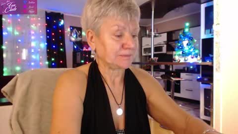 Roxana online show from January 2025 01:47:01 PM