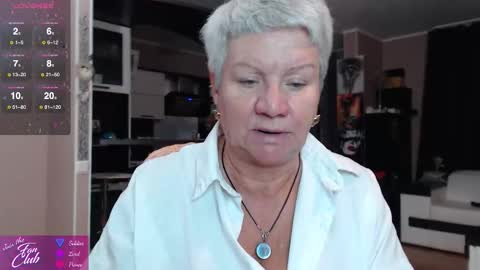 Roxana online show from September 2025 07:02:02 PM
