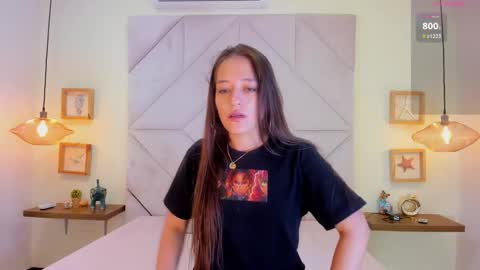 Roxana   online show from September 2025 04:52:02 PM