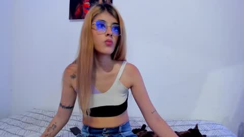 roxy online show from March 2025 06:33:01 PM