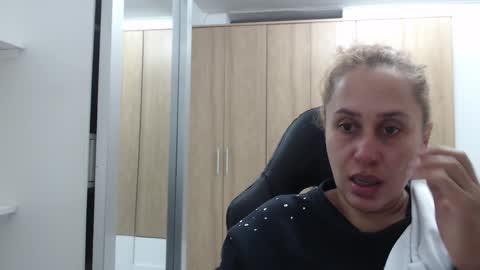 Roxana online show from January 2025 12:05:02 AM