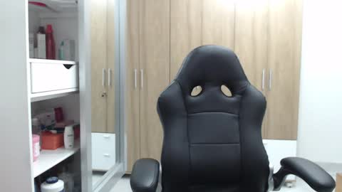 Roxana online show from February 2025 12:20:02 AM