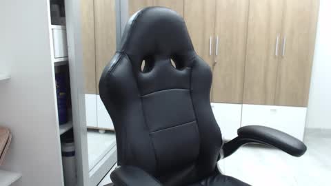 Roxana online show from February 2025 10:32:02 PM